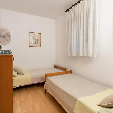 Cozy In With Wifi Apartman