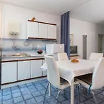 Awesome In With Wifi Apartament Pula