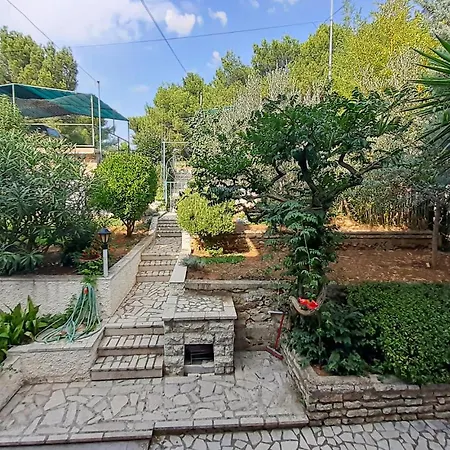 Apartament Cozy In With Wifi Pula